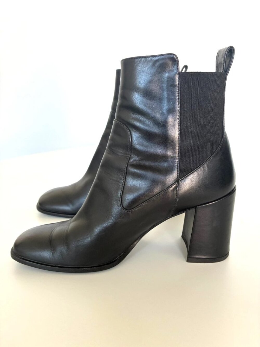 VIA SPIGA women's high heeled black leather booties sz 7.5